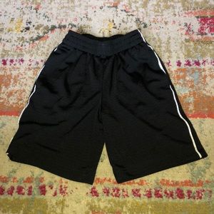 🧜🏼‍♀️3 for $15 item!🧜🏼‍♀️ xersion shorts